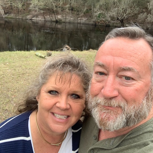 Meet your Posher, Sandra - Picture 1 of 1